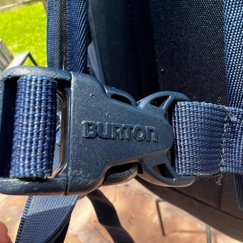 ▶️ Burton ◀️ Black and Blue Back Pack